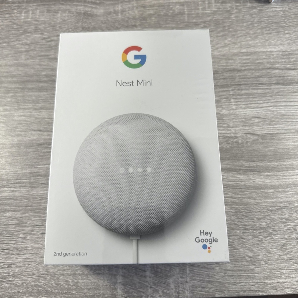 NEW Google Nest Mini (2nd Generation) Smart Speaker - Chalk